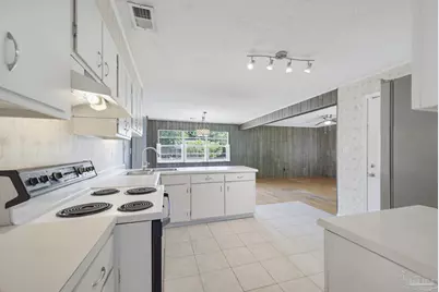 1011 Gerhardt Dr, Pensacola, FL 32503 - Photo 27