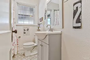 2090 N 19th Ave, Pensacola, FL 32503 - Photo 25