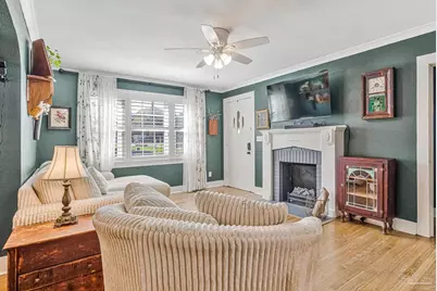 2090 N 19th Ave, Pensacola, FL 32503 - Photo 9