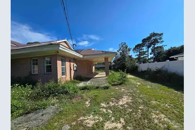 8261 Pamplona St, Navarre, FL 32566 - Photo 3