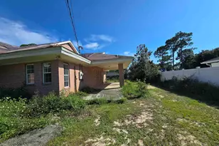 8261 Pamplona St, Navarre, FL 32566 - Photo 3