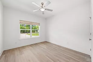 2406 Frontera St, Navarre, FL 32566 - Photo 9
