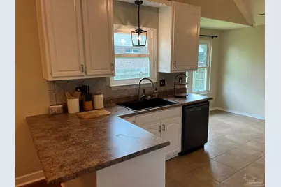 6436 Garden Dr, Gulf Breeze, FL 32563 - Photo 11