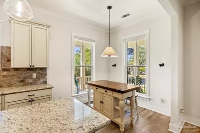 1120 N Devilliers St, Pensacola, FL 32501 - Photo 11