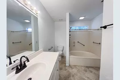 8101 Treetop Ln, Pensacola, FL 32514 - Photo 15