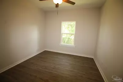 726 Giese Ln, Pensacola, FL 32506 - Photo 15