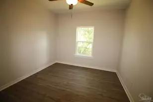 726 Giese Ln, Pensacola, FL 32506 - Photo 15