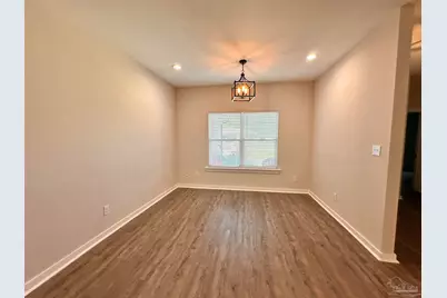 726 Giese Ln, Pensacola, FL 32506 - Photo 3