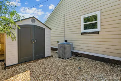 2121 N 12th Ave, Pensacola, FL 32503 - Photo 31