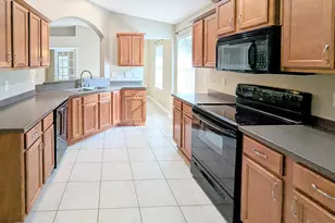 5963 Ashton Woods Cir, Milton, FL 32570 - Photo 9