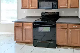 5963 Ashton Woods Cir, Milton, FL 32570 - Photo 11