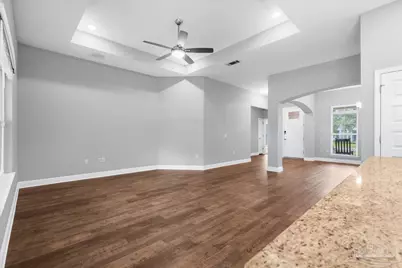5779 Dunbar Cir, Milton, FL 32583 - Photo 9