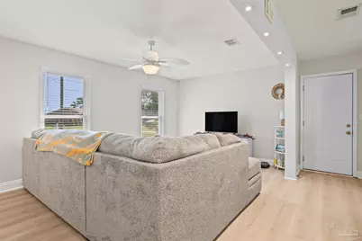 4570 Yacht Harbour Dr, Pensacola, FL 32514 - Photo 3