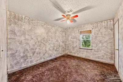 632 Powell St, Pensacola, FL 32534 - Photo 17
