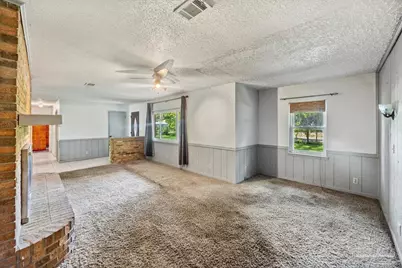 632 Powell St, Pensacola, FL 32534 - Photo 5