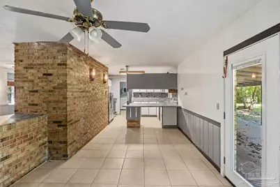 632 Powell St, Pensacola, FL 32534 - Photo 7