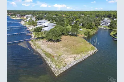 4574 Sabine Ct, Gulf Breeze, FL 32563 - Photo 9