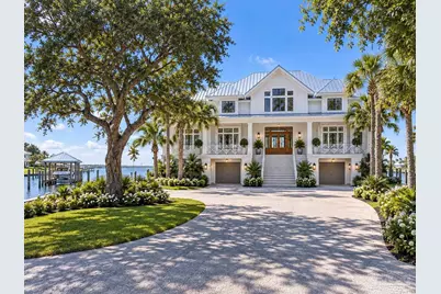 4574 Sabine Ct, Gulf Breeze, FL 32563 - Photo 3