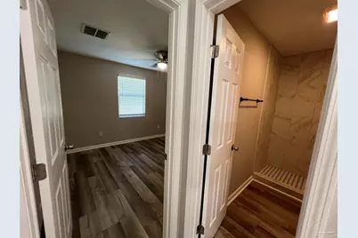 927 Bremen Ave #A, Pensacola, FL 32507 - Photo 15