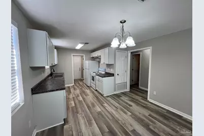 927 Bremen Ave #A, Pensacola, FL 32507 - Photo 5