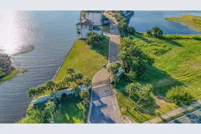 4 Wharf Ave, Pensacola, FL 32502 - Photo 5