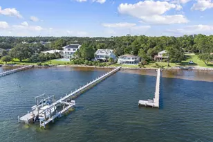 5469 Soundside Dr, Gulf Breeze, FL 32563 - Photo 1