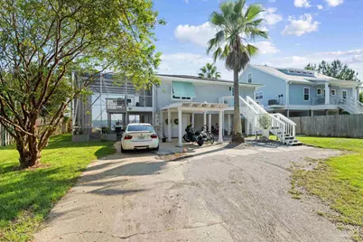 5469 Soundside Dr, Gulf Breeze, FL 32563 - Photo 5