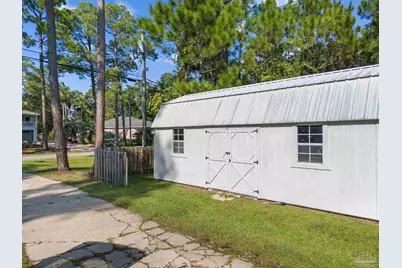 5469 Soundside Dr, Gulf Breeze, FL 32563 - Photo 51