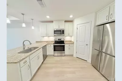 1881 America Ave, Gulf Breeze, FL 32563 - Photo 5