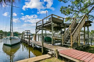201 Edgewater Dr, Pensacola, FL 32507 - Photo 41