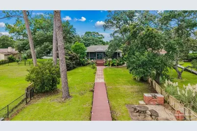 201 Edgewater Dr, Pensacola, FL 32507 - Photo 39