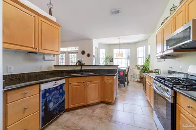 3312 Holt Cir, Pensacola, FL 32526 - Photo 11