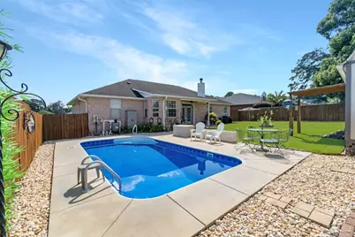 3312 Holt Cir, Pensacola, FL 32526 - Photo 3
