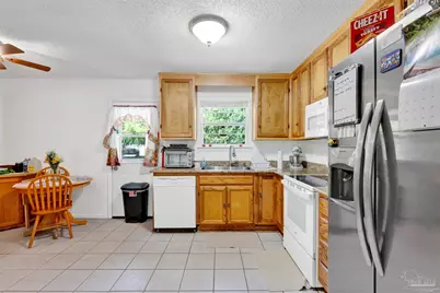 5131 Oakleaf Dr, Pace, FL 32571 - Photo 9