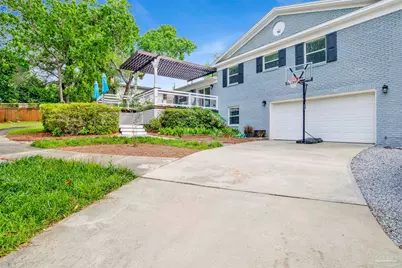 421 Woodbine Dr, Pensacola, FL 32503 - Photo 5