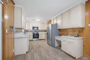 812 Ash Dr, Pensacola, FL 32503 - Photo 21