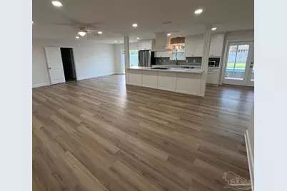 11606 Chanticleer Dr, Pensacola, FL 32507 - Photo 9