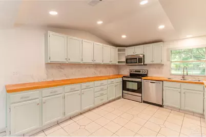 12400 Wildlife Rd, Holt, FL 32564 - Photo 13