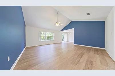 2056 Aurora Dr, Navarre, FL 32566 - Photo 3
