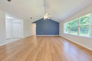2056 Aurora Dr, Navarre, FL 32566 - Photo 5