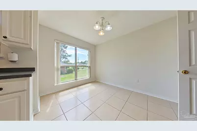 2056 Aurora Dr, Navarre, FL 32566 - Photo 11