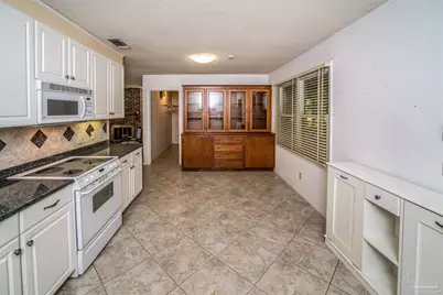 6281 Audubon Dr, Pensacola, FL 32504 - Photo 13