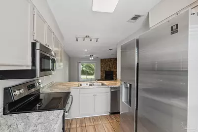 7202 Lago Vista Ct, Pensacola, FL 32506 - Photo 13