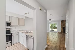 7202 Lago Vista Ct, Pensacola, FL 32506 - Photo 5