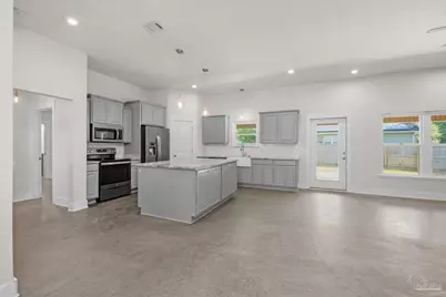 4902 Landmark Ln, Pace, FL 32571 - Photo 11