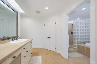 84 Chanteclaire Cir, Gulf Breeze, FL 32561 - Photo 51