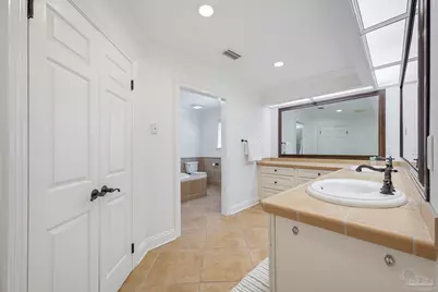 84 Chanteclaire Cir, Gulf Breeze, FL 32561 - Photo 47