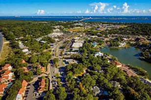 84 Chanteclaire Cir, Gulf Breeze, FL 32561 - Photo 7