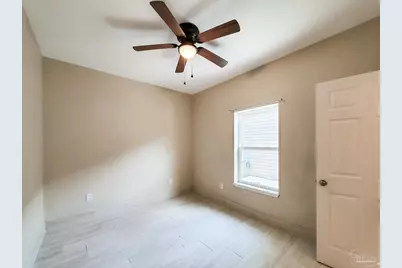 2425 E Johnson Ave #G, Pensacola, FL 32514 - Photo 9