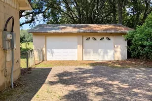 8021 Beaver Cir, Pensacola, FL 32534 - Photo 9